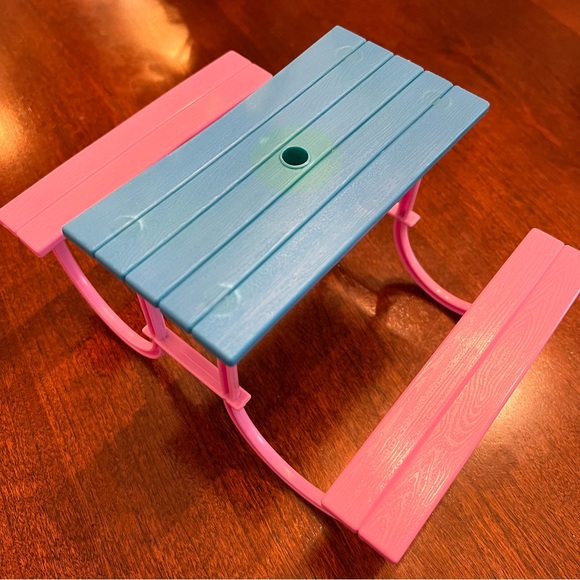 Barbie 1990’s Lot Picnic Table Barbecue Grill Food Cooler Basket Blanket Guitar - Picture 12 of 13